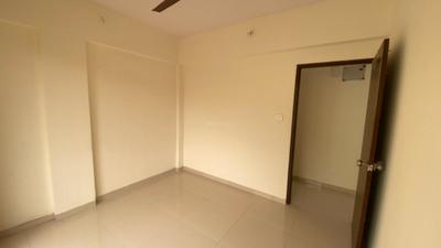 Bedroom Image of 860 Sq.ft 2 BHK Apartment / Flat for rent in Naman Platina, Taloja Navi Mumbai for Rs. 17000
