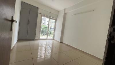 Bedroom Image of 650 Sq.ft 2.5 BHK Apartment / Flat for rent in Gulshan Botnia, Sector 144 Noida for Rs. 35000