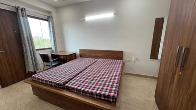Bedroom Image of 855 Sq.ft 1 RK Builder Floor for rent in Suncity Township, Sector 54 Gurgaon for Rs. 24000