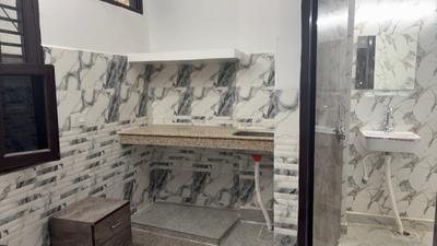 Kitchen Image of 380 Sq.ft 1 RK Apartment / Flat for rent in Sector 44 Noida for Rs. 9999