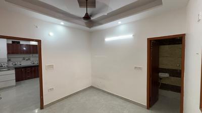 Bedroom Image of 550 Sq.ft 1 BHK Apartment / Flat for sale in Indraprashtha Yojna Ghaziabad for Rs. 1850000