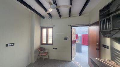 Bedroom Image of 150 Sq.ft 1 RK Independent House for rent in Rajpur Khurd Village New Delhi for Rs. 5000