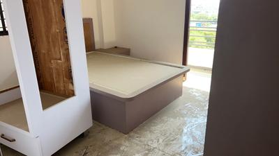 Bedroom Image of 1250 Sq.ft 2 BHK Apartment / Flat for rent in Sopan Platinum Plaza, Pipliyahana Indore for Rs. 28000