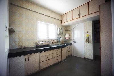 Kitchen Image of 1260 Sq.ft 3 BHK Apartment / Flat for sale in Maninagar Ahmedabad for Rs. 6400000