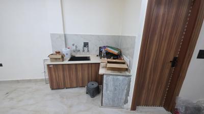 Kitchen Image of 829 Sq.ft 2 BHK Builder Floor for rent in Krishna Nagar New Delhi for Rs. 20000