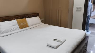 Bedroom Image of 1200 Sq.ft 4 BHK Builder Floor for rent in DLF The Grove, DLF Phase 5 Gurgaon for Rs. 135000