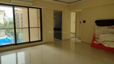 Living Room Image of 850 Sq.ft 2 BHK Apartment / Flat for rent in Khar West Mumbai for Rs. 110000