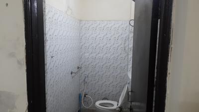 Bathroom Image of 950 Sq.ft 2 BHK Builder Floor for sale in Vaishali Ghaziabad for Rs. 8000000