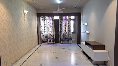 Living Room Image of 2600 Sq.ft 3 BHK Apartment / Flat for rent in Sector 10A Gurgaon for Rs. 32000