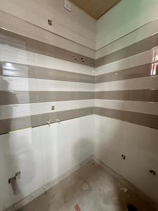 Bathroom Image of 900 Sq.ft 3 BHK Builder Floor for sale in Govindpuram Ghaziabad for Rs. 4200000