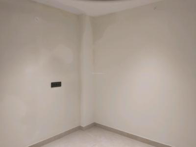 Bedroom Image of 650 Sq.ft 2 BHK Builder Floor for sale in Mayur Vihar Phase 1 New Delhi for Rs. 8000000