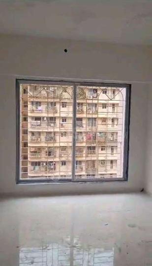 Trishika Skye 175 Main Image 1