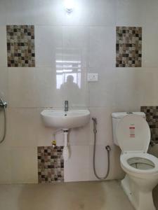 Common Bathroom Image of 461 Sq.ft 1 BHK Apartment / Flat for rent in Mahindra Happinest Kalyan, Bhiwandi Thane for Rs. 11500