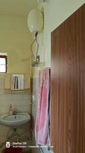 Bathroom Image of Chakravorti in Lake Town, Kolkata