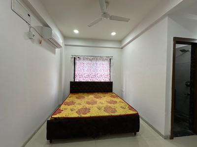 Bedroom Image of 1000 Sq.ft 2 BHK Builder Floor for rent in Mahalakshmi Nagar Indore for Rs. 25000