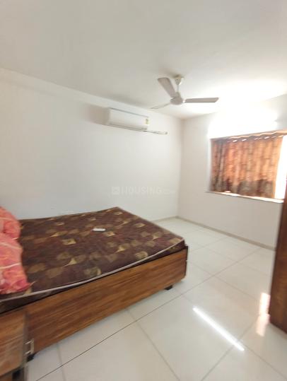 Jivaraj Park Mota mauva Bedroom 1