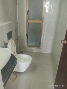 Bathroom Image of 1250 Sq.ft 2 BHK Apartment / Flat for rent in Lodha Luxuria Priva, Thane West Thane for Rs. 42000