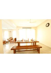Hall Image of 5900 Sq.ft 3 BHK Villa for sale in Uthandi Chennai for Rs. 90000000