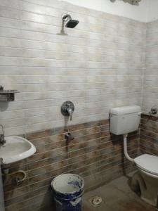 Image of 914 Sq.ft 2 BHK Apartment / Flat for rent in Scheme No 140, Indore for Rs. 21000