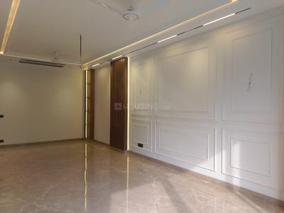 Bedroom Image of 2835 Sq.ft 4 BHK Builder Floor for sale in Kailash Colony New Delhi for Rs. 87500000
