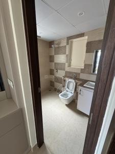 Bathroom Image of 1161 Sq.ft 2 BHK Apartment / Flat for rent in Vario Homes, Hebbal Bengaluru for Rs. 60000