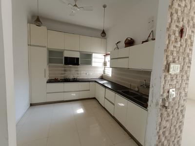 Kitchen Image of 3008 Sq.ft 4 BHK Villa for sale in Paramount Golfforeste Villas, Surajpur Greater Noida for Rs. 33000000
