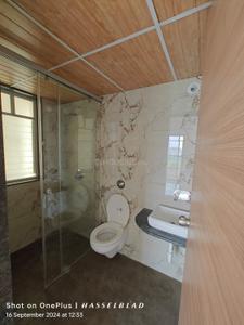 Bathroom Image of 1000 Sq.ft 2 BHK Apartment / Flat for sale in Sukhwani Skylines, Wakad Pune for Rs. 8100000