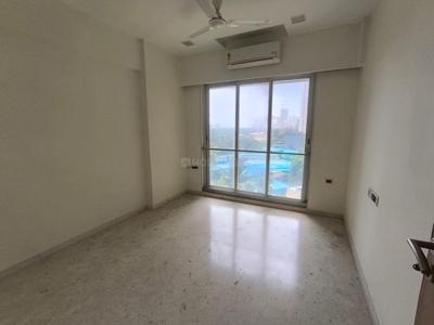 Hall Image of 825 Sq.ft 2 BHK Apartment / Flat for rent in Ekta Tripolis, Goregaon West Mumbai for Rs. 80000