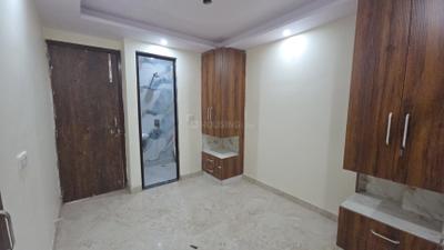 Bedroom Image of 615 Sq.ft 2 BHK Builder Floor for sale in Palam New Delhi for Rs. 5000000