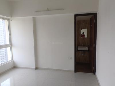 Bedroom Image of 915 Sq.ft 1 BHK Apartment / Flat for rent in Lodha Amara, Kolshet Thane for Rs. 45000