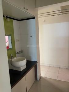 Bathroom Image of 1500 Sq.ft 3 BHK Apartment / Flat for rent in Gagan Vihar, Ganga Dham Pune for Rs. 50000