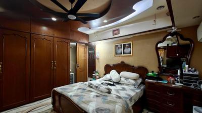 Bedroom Image of 3200 Sq.ft 4.5 BHK Builder Floor for sale in Lokhandwala Cannon, Bandra West Mumbai for Rs. 160000000