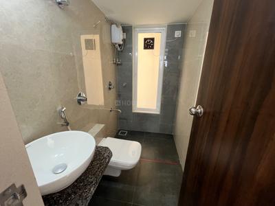 Bathroom Image of 1400 Sq.ft 3 BHK Apartment / Flat for sale in Happy Home Sarvoday Greens Phase 2 Tower No 2, Bhiwandi Thane for Rs. 6450000