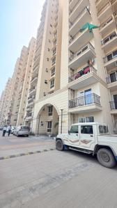 Image of 1100 Sq.ft 2 BHK Apartment / Flat for sale in Signature Global The Millennia 3, Sector 37D, Gurgaon for Rs. 7300000