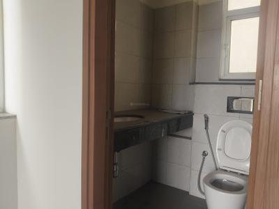 Image of 1525 Sq.ft 3 BHK Apartment / Flat for rent in Godrej Woods, Sector 43, Noida for Rs. 75000