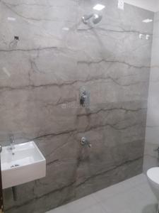 Bathroom Image of 2000 Sq.ft 3 BHK Apartment / Flat for rent in Moghalrajpuram Vijayawada for Rs. 34000