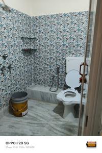 Bathroom Image of 950 Sq.ft 2 BHK Builder Floor for rent in Bardhaman University Bardhaman for Rs. 9500