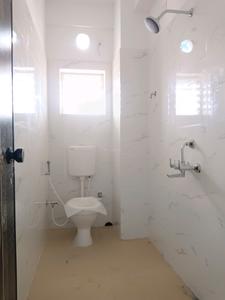 Common Bathroom Image of 720 Sq.ft 2 BHK Apartment / Flat for sale in Kamdahari Kolkata for Rs. 2700000