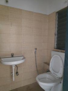 Common Bathroom Image of 900 Sq.ft 2 BHK Apartment / Flat for sale in DB Ozone, Dahisar East Mumbai for Rs. 7600000