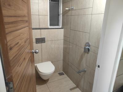 Bathroom Image of 1700 Sq.ft 3 BHK Apartment / Flat for rent in Shreenath Heights, Sama Savli Vadodara for Rs. 25000