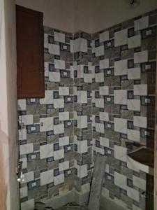 Common Bathroom Image of 850 Sq.ft 2 BHK Apartment / Flat for sale in Sector 49 Noida for Rs. 3175000