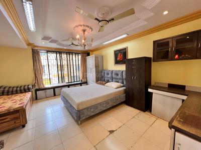 Studio Flat