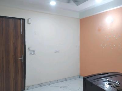 Living Room Image of 600 Sq.ft 2 BHK Builder Floor for rent in Mayur Vihar Phase 1 New Delhi for Rs. 25000