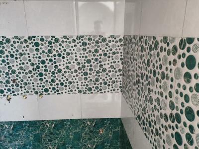 Bathroom Image of 2400 Sq.ft 4 BHK Independent House for sale in Kamta Lucknow for Rs. 6500000