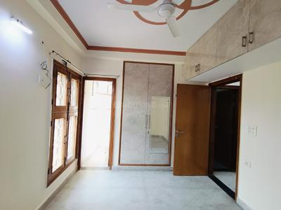 Bedroom Image of 1066 Sq.ft 2 BHK Builder Floor for rent in Anand Vihar New Delhi for Rs. 32600