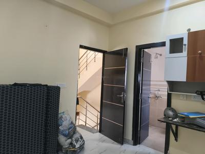 Bedroom Image of 2600 Sq.ft 3.5 BHK Independent House for rent in Shree Brahma Ashoka Greens, Noida Extension Greater Noida for Rs. 28000