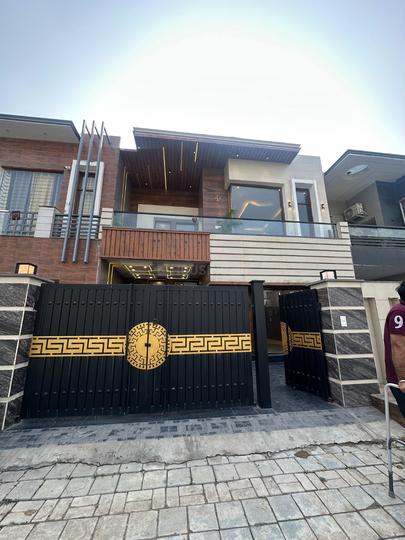 Sector 124 Main Image 1