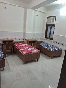 Bedroom Image of Raj Pearl PG in Sector 62, Noida