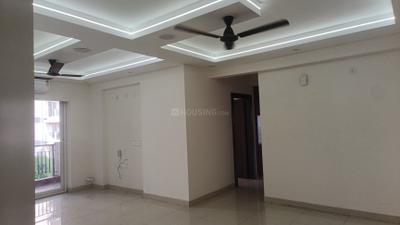 Living Room Image of 2210 Sq.ft 3 BHK Apartment / Flat for rent in Pareena Express Heights, Sector 99 Gurgaon for Rs. 40000