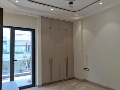Bedroom Image of 1800 Sq.ft 3 BHK Builder Floor for sale in Paschim Vihar New Delhi for Rs. 37500000